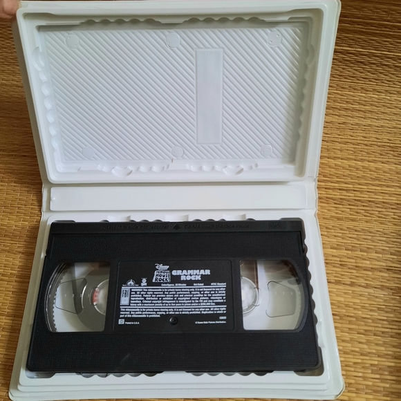 School House Rock- Money, Multiplication, Science, Grammar, VHS Tapes- (4) - Picture 8 of 8